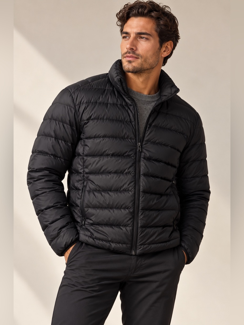 Quince Men’s Lightweight Down Puffer Jacket Black 90/10 Goose Down Size L